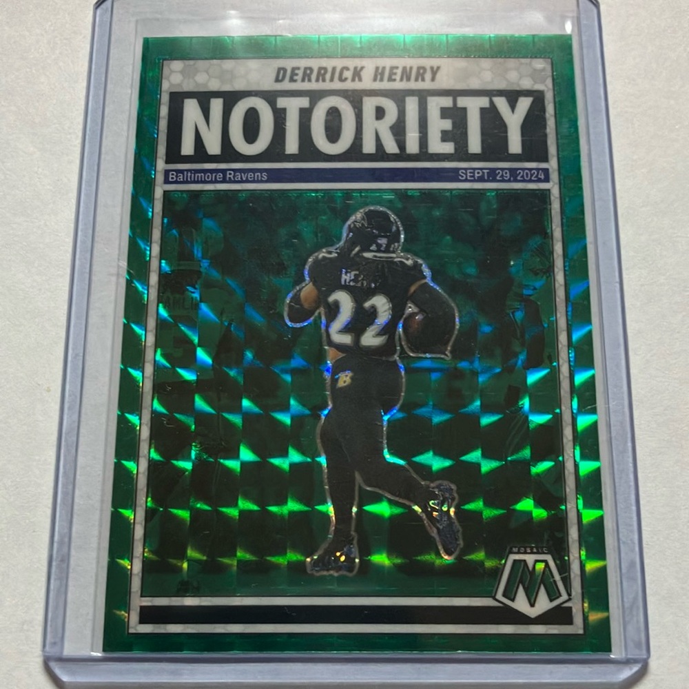 2025 Mosaic Derrick Henry Notoriety Baltimore Ravens Green Prizm Card NM+
